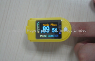Cina Omron Neonatal ujung jari Pulse oksimeter Device Dengan USB pemasok
